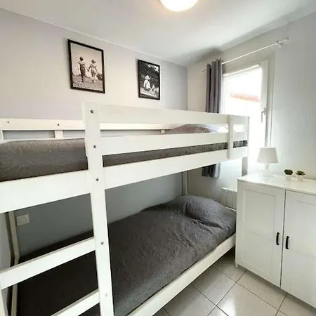 Barcaresa-villa Cosy En Bord De Mer, Idealement Situee *